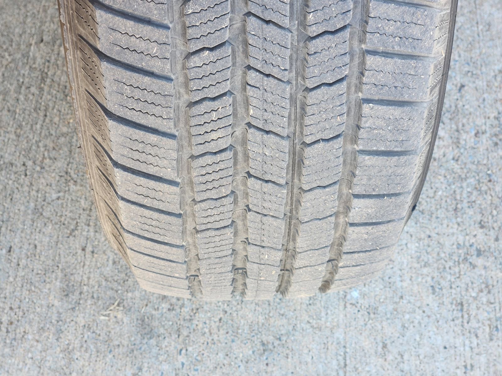 Used 2018 Toyota Tacoma SR image 15