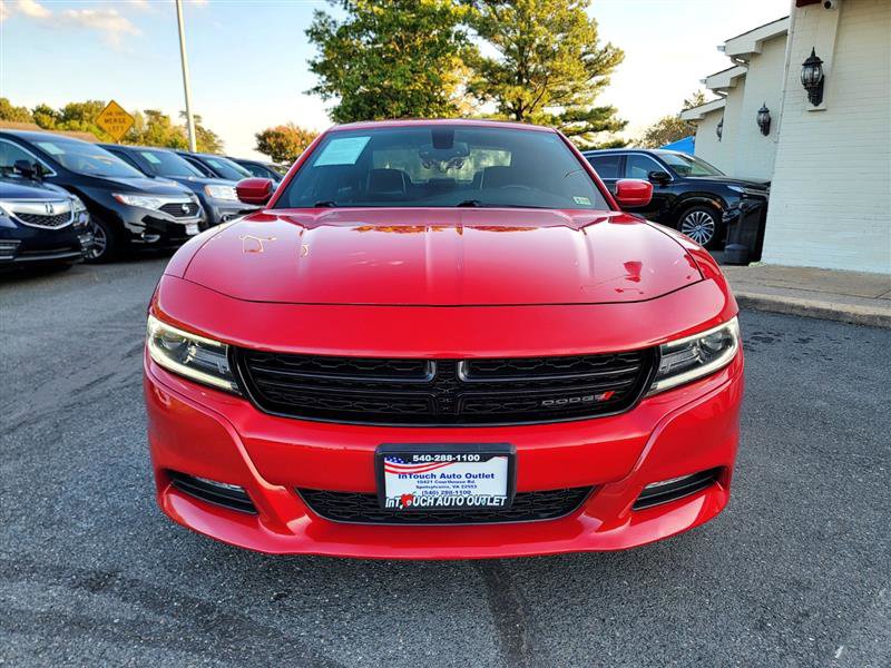 Used 2015 Dodge Charger SXT w/ AWD Plus Group image 2