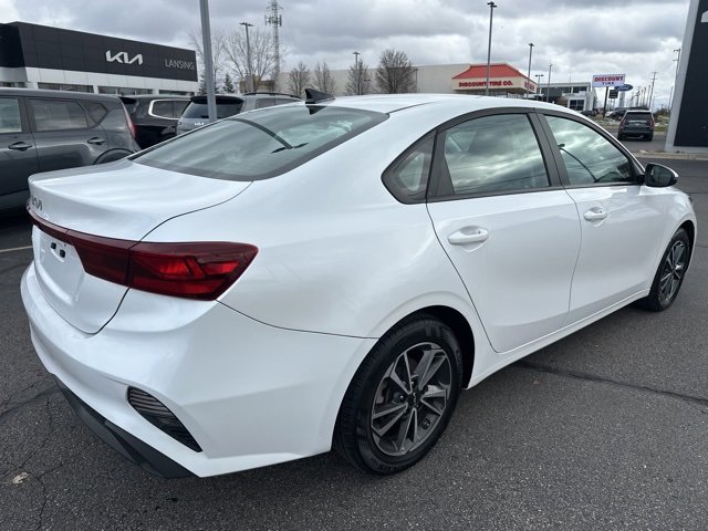 Used 2023 Kia Forte LXS w/ LXS Technology Package image 6