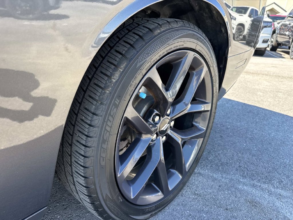 Used 2019 Dodge Challenger R/T w/ Blacktop Package RWD image 17