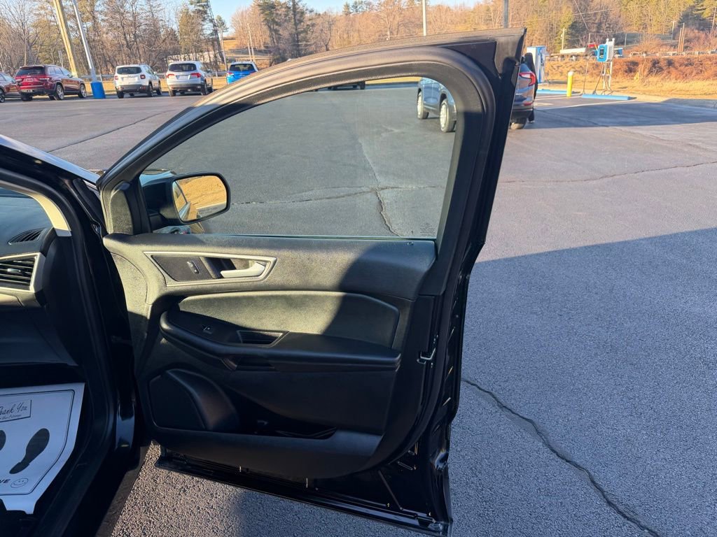 Used 2023 Ford Edge SEL image 26