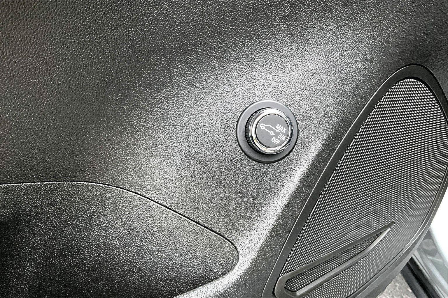 Used 2023 Buick Envision Preferred AWD/4WD image 36