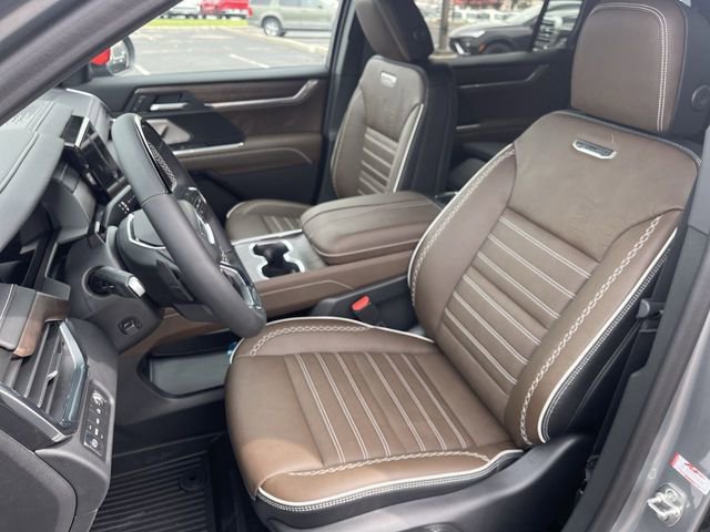 New 2026 GMC Acadia Denali Ultimate w/ LPO, Floor Liner Package AWD/4WD image 11
