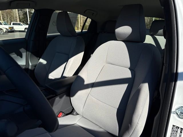 New 2026 Toyota Prius LE image 12