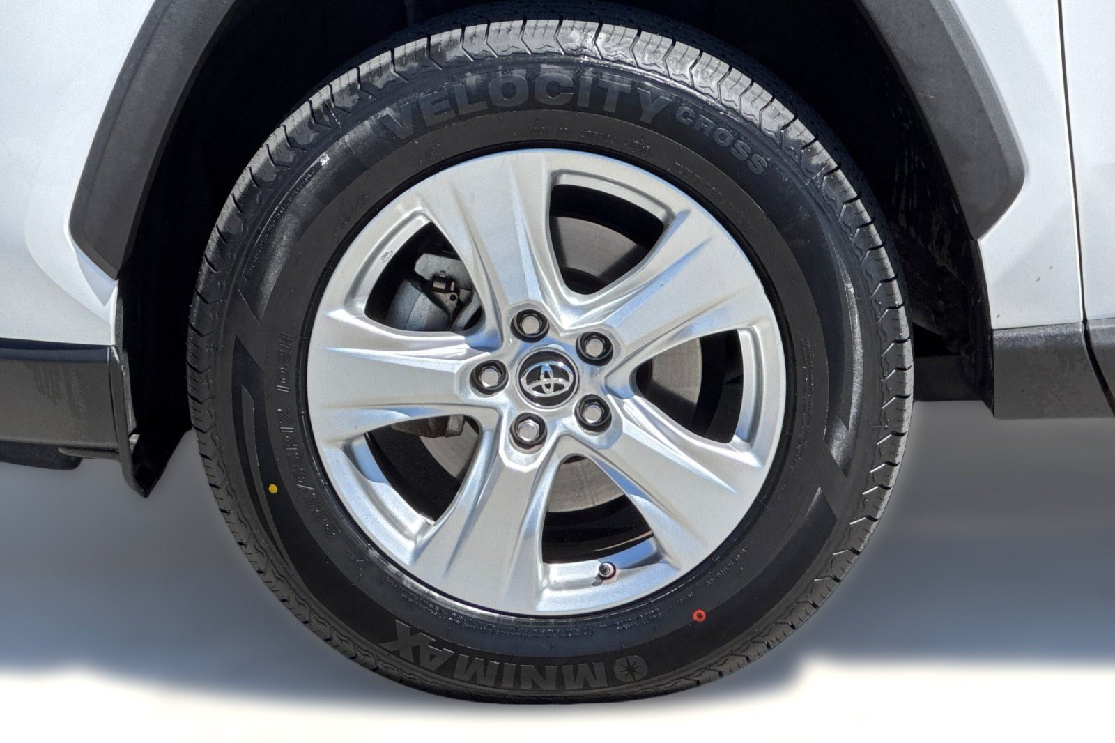Used 2020 Toyota RAV4 LE w/ All Weather Liner Package AWD/4WD image 11