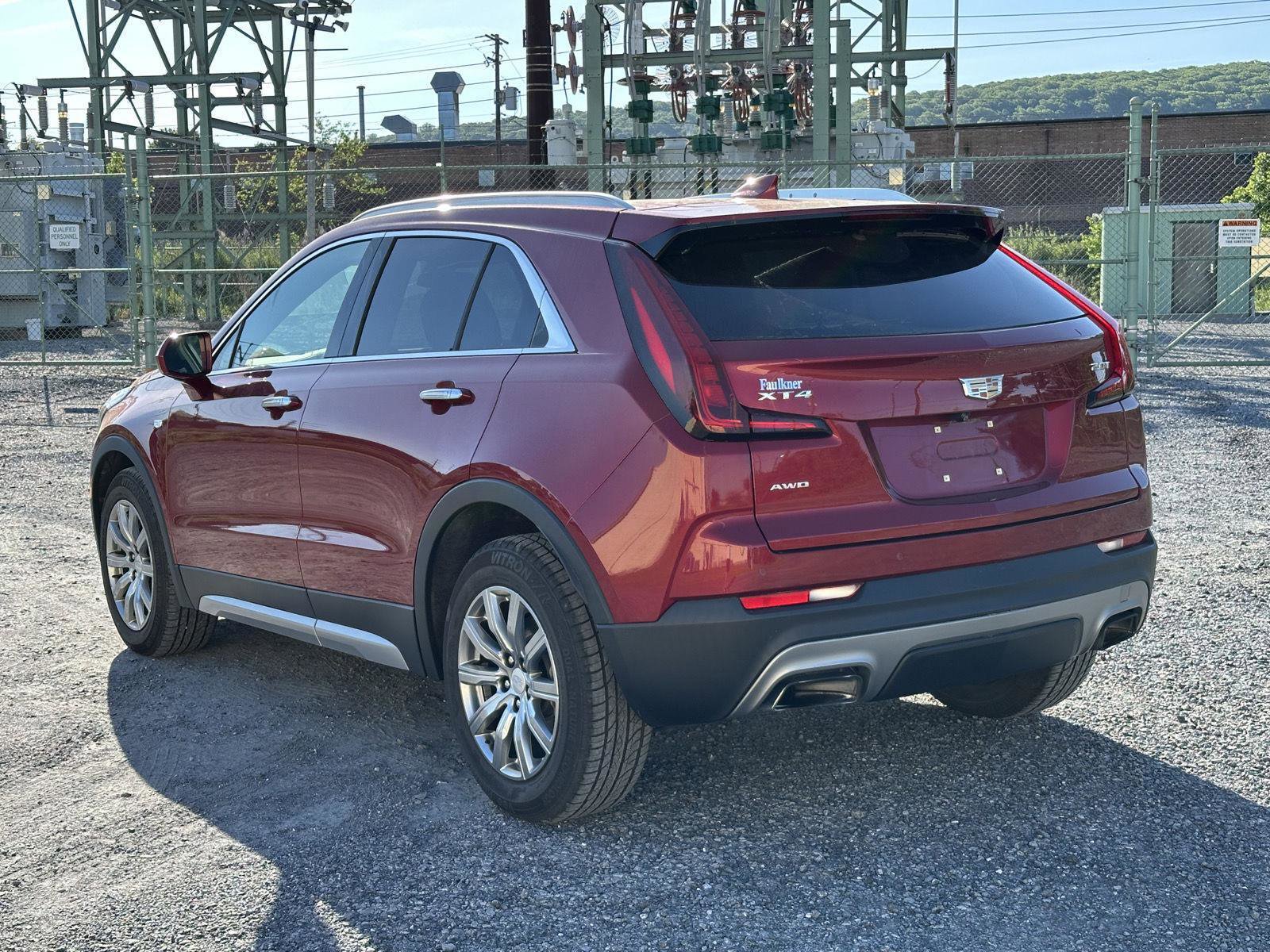 Used 2019 Cadillac XT4 Premium Luxury w/ Cold Weather Package AWD/4WD image 6