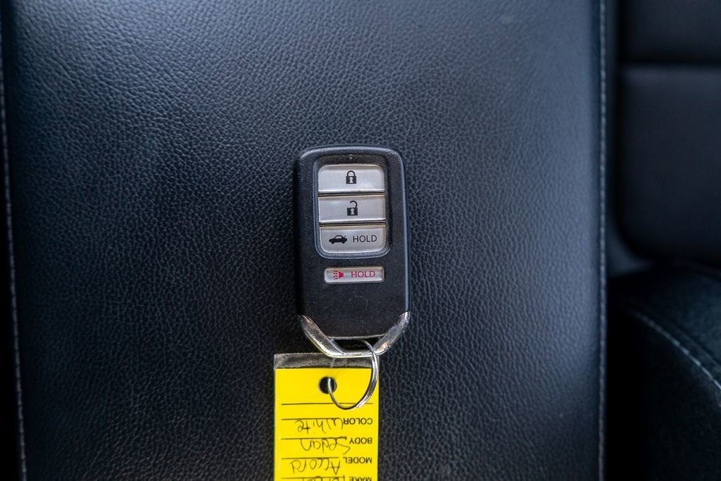 Used 2018 Honda Accord LX image 30