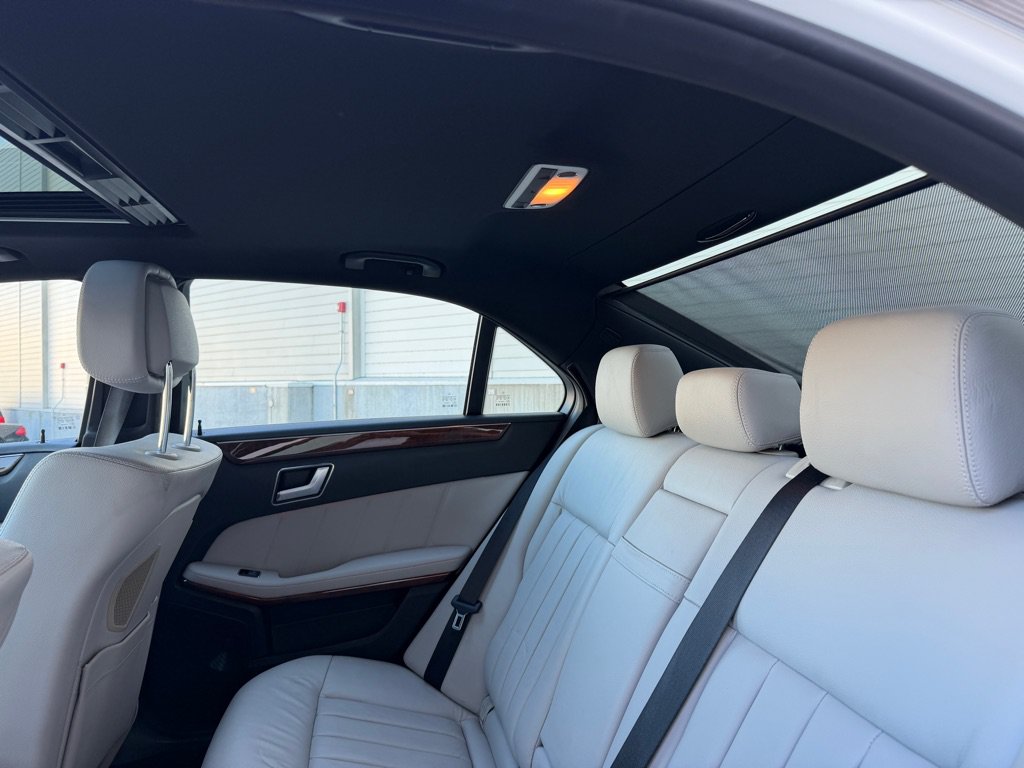 Used 2012 Mercedes-Benz E 350 4MATIC Sedan image 17
