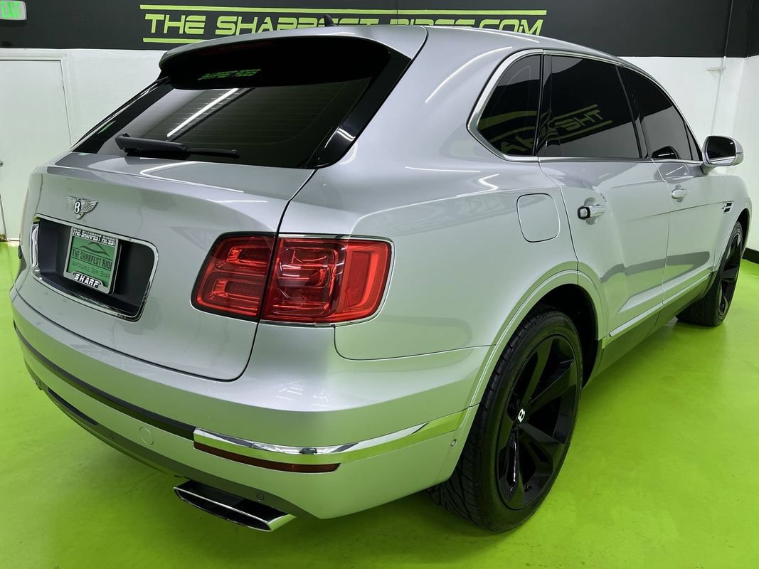 Used 2018 Bentley Bentayga AWD/4WD image 10