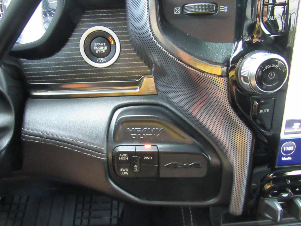 Used 2021 RAM 3500 Limited AWD/4WD image 28