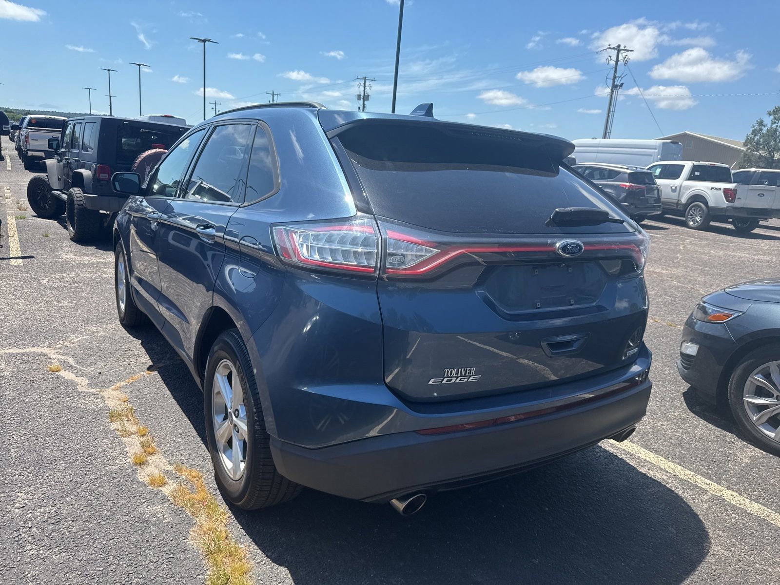Used 2018 Ford Edge SE FWD image 5
