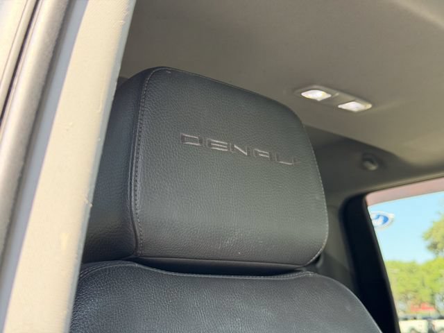 Used 2021 GMC Sierra 3500 Denali w/ Denali Black Diamond Edition AWD/4WD image 17