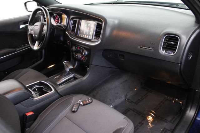 Used 2016 Dodge Charger R/T w/ Driver Confidence Group RWD image 28