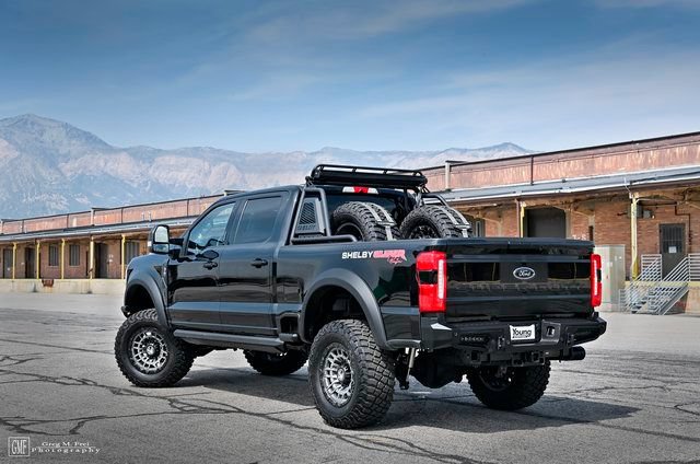 New 2024 Ford F250 Lariat w/ Lariat Ultimate Package AWD/4WD image 3