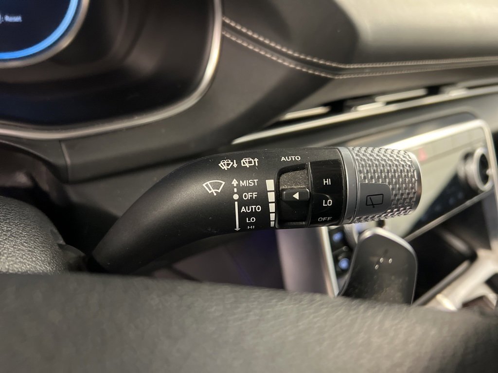 Used 2021 Genesis GV80 2.5T w/ Prestige Package 04 image 22