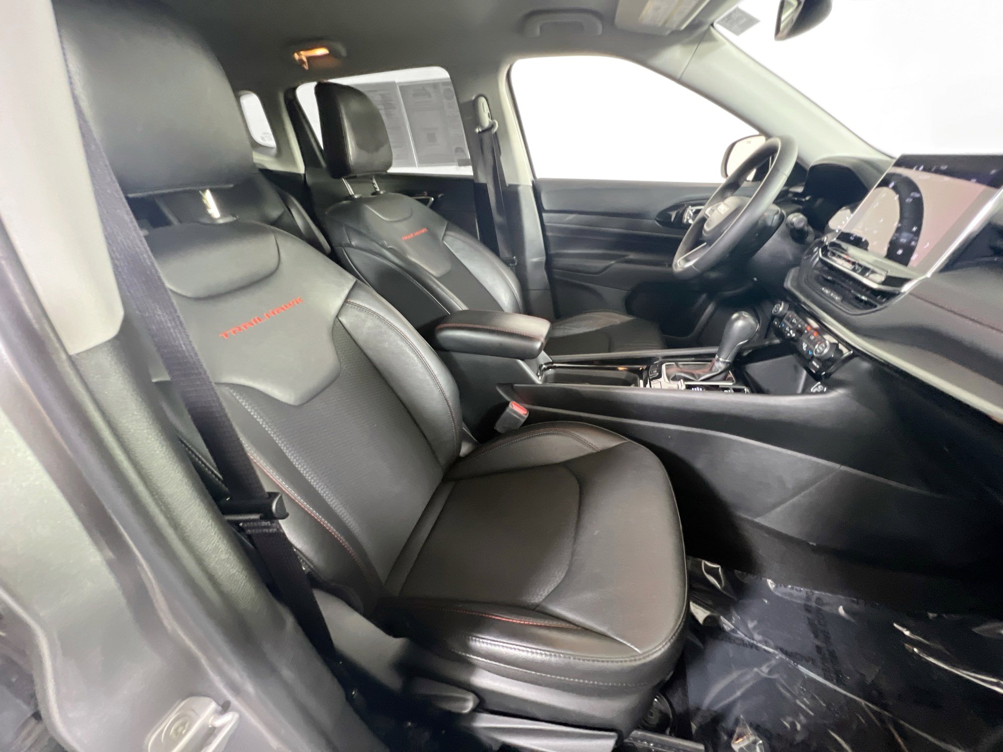 Used 2022 Jeep Compass Trailhawk image 25