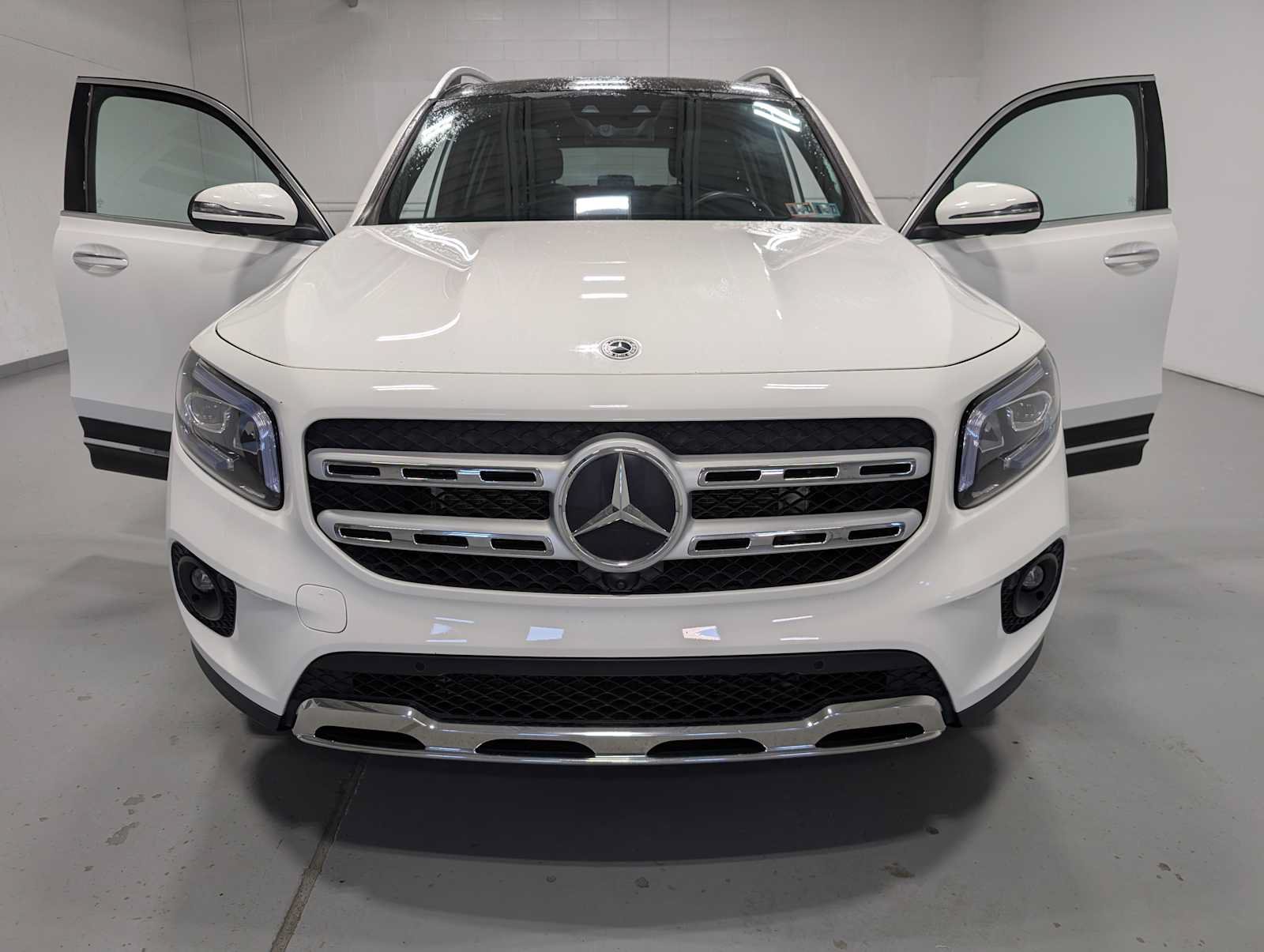 Used 2022 Mercedes-Benz GLB 250 4MATIC image 15