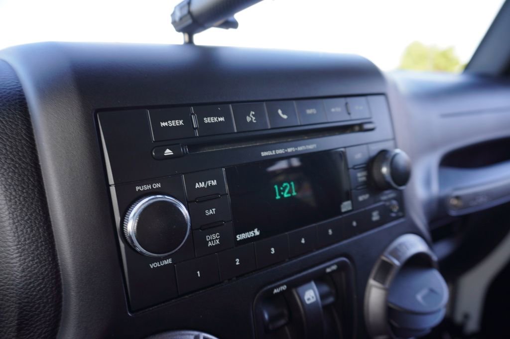 Used 2018 Jeep Wrangler Sport w/ Quick Order Package 24W image 16