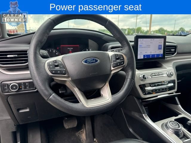 Used 2024 Ford Explorer XLT w/ Equipment Group 202A AWD/4WD image 26
