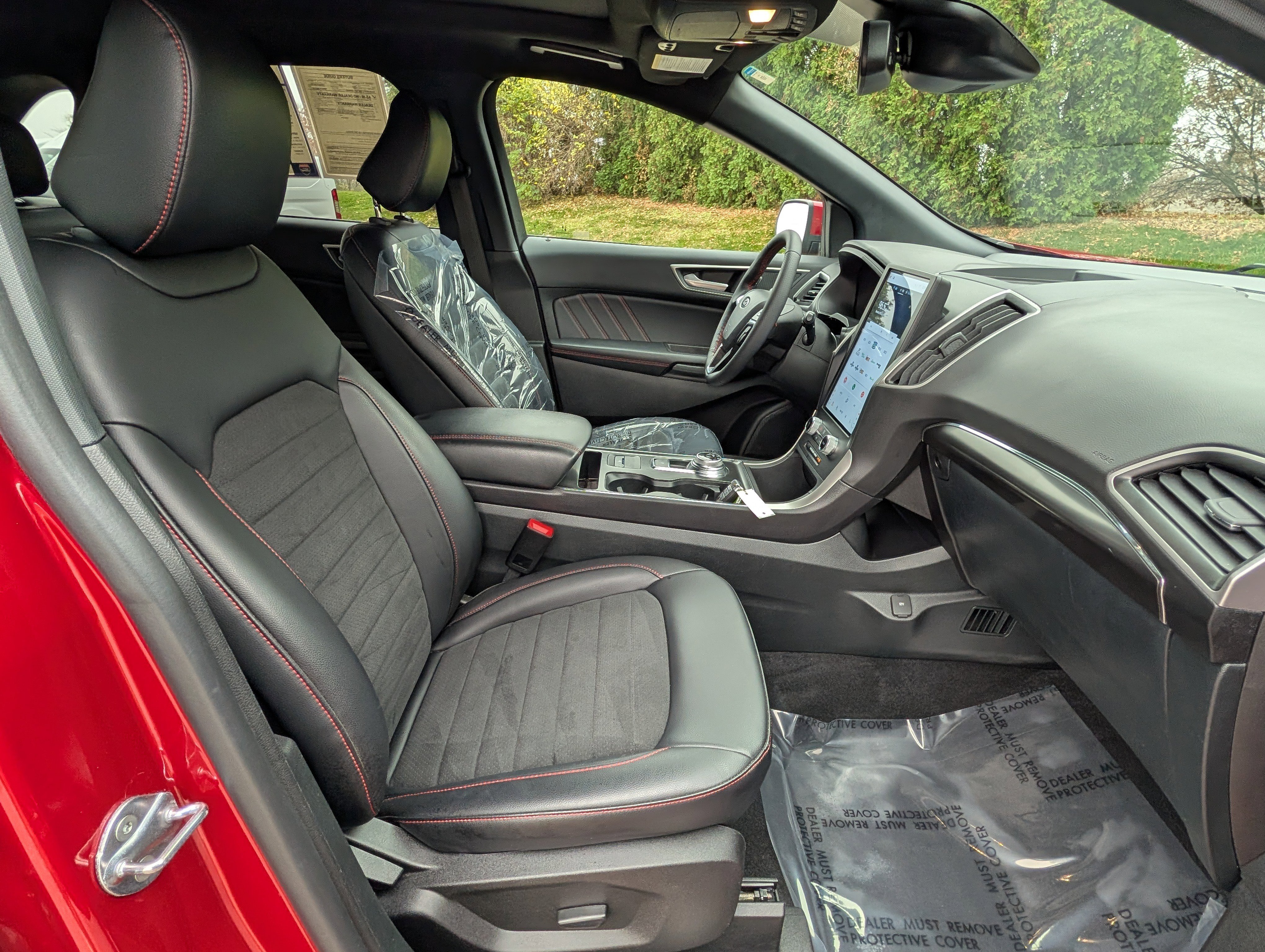 Used 2024 Ford Edge ST-Line image 12