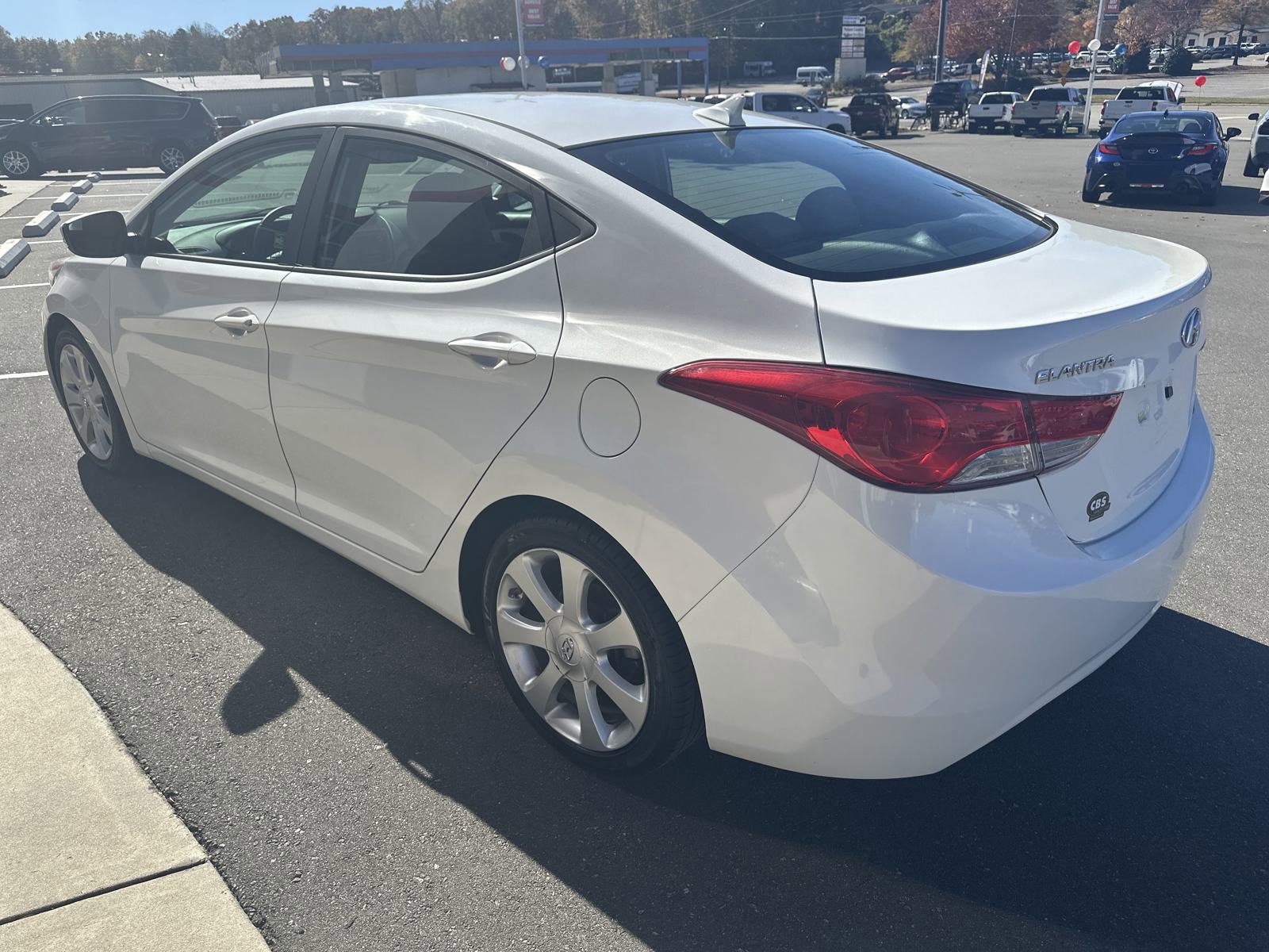 Used 2013 Hyundai Elantra Limited image 6