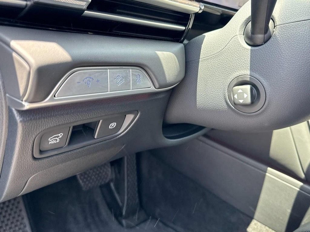Certified 2026 Genesis GV80 2.5T Advanced AWD/4WD image 18