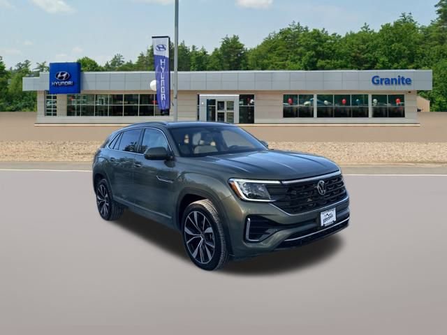 Used 2025 Volkswagen Atlas Cross Sport SEL Premium R-Line image 4