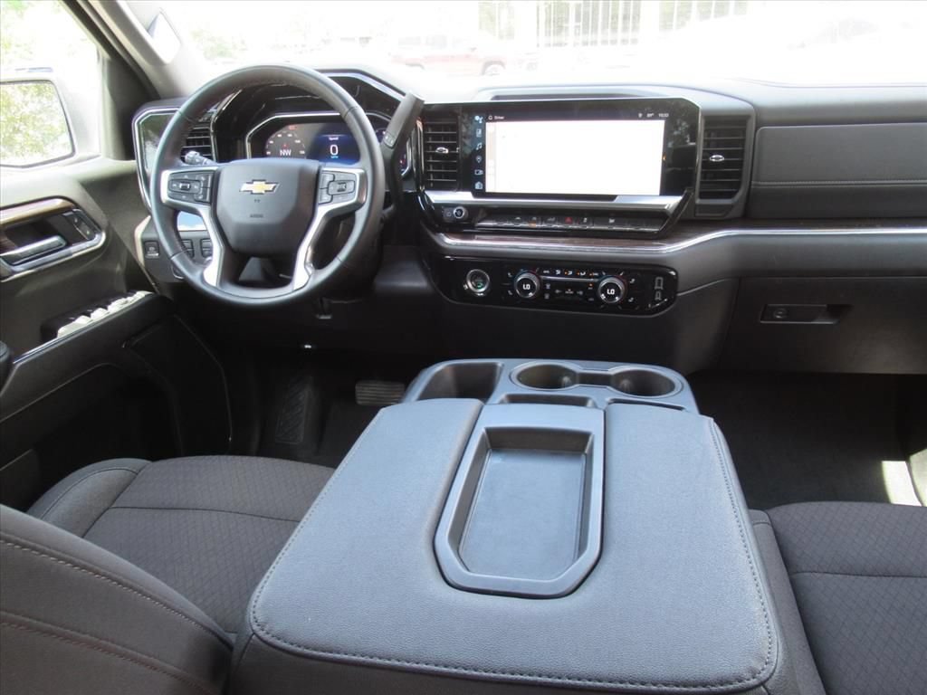 Used 2024 Chevrolet Silverado 1500 LT AWD/4WD image 13