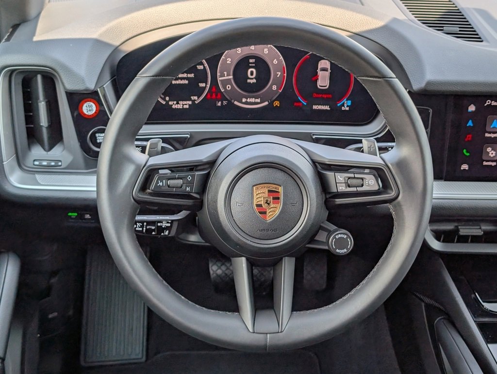 Certified 2025 Porsche Cayenne image 20