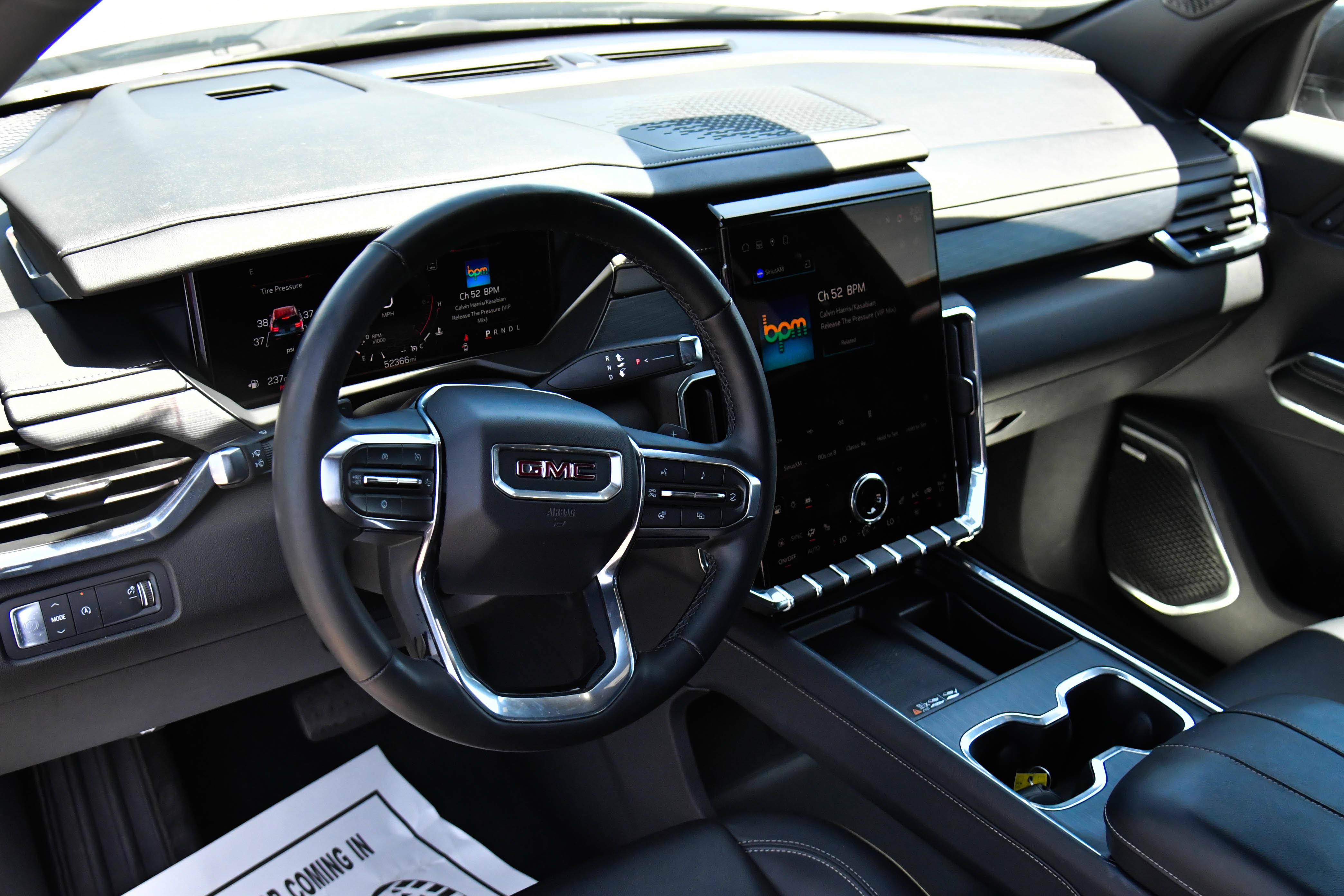 Used 2024 GMC Acadia Elevation FWD image 16