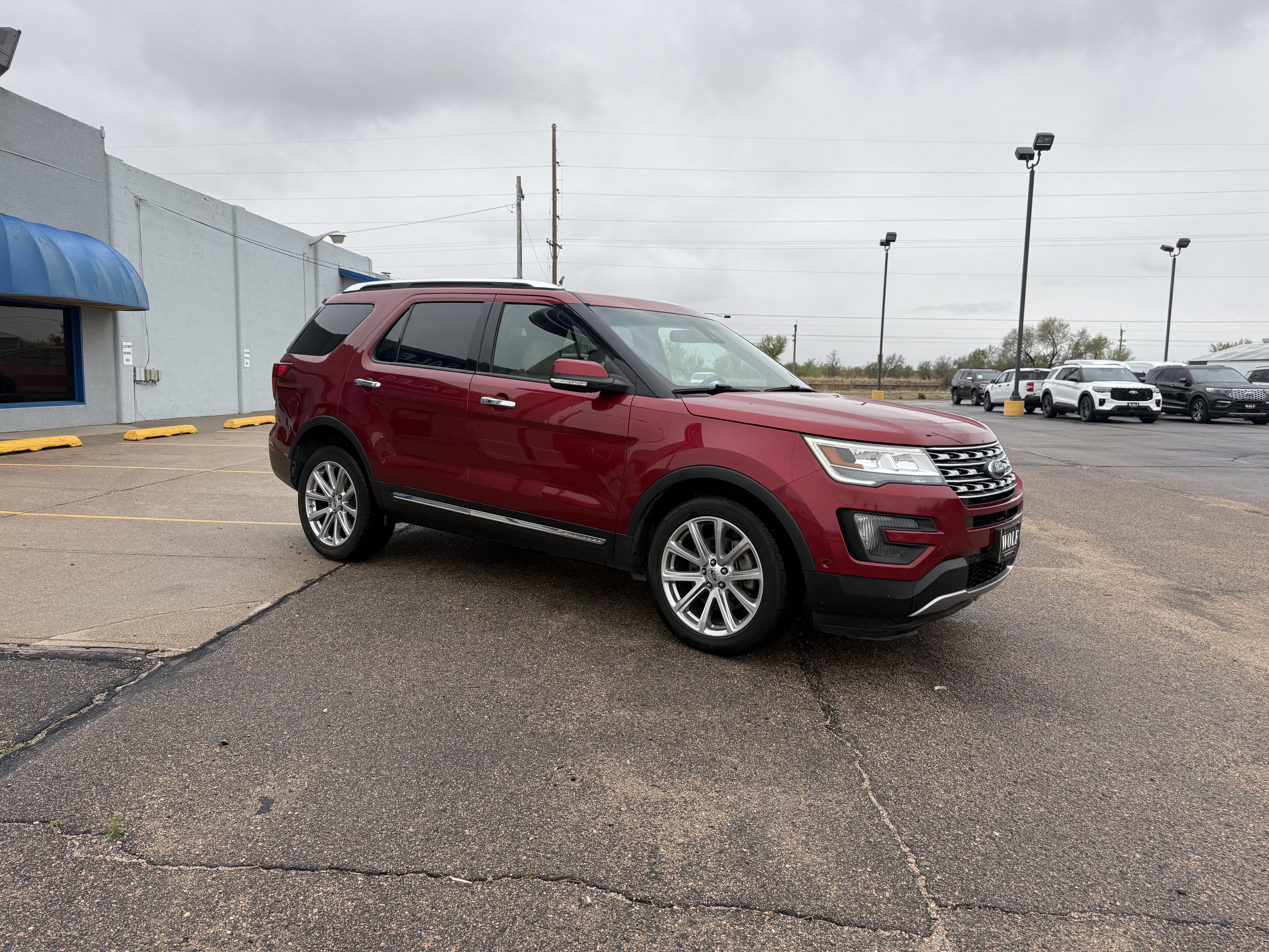 Used 2016 Ford Explorer Limited w/ Equipment Group 301A AWD/4WD image 4