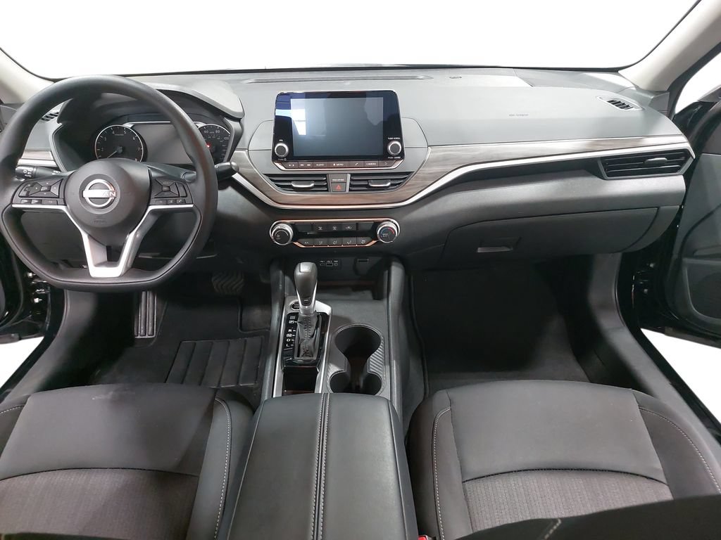 Certified 2025 Nissan Altima 2.5 SV FWD image 9