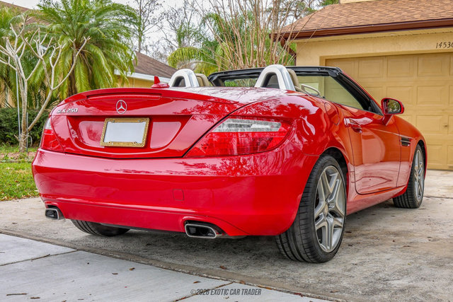 Used 2015 Mercedes-Benz SLK 250 image 8