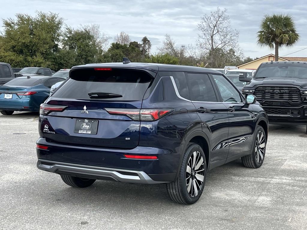 New 2026 Mitsubishi Outlander SE image 5