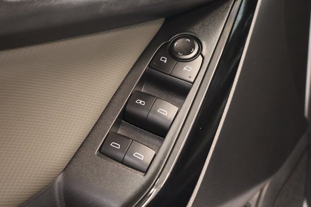 Used 2025 Chevrolet Equinox LT w/ Convenience Package II AWD/4WD image 10