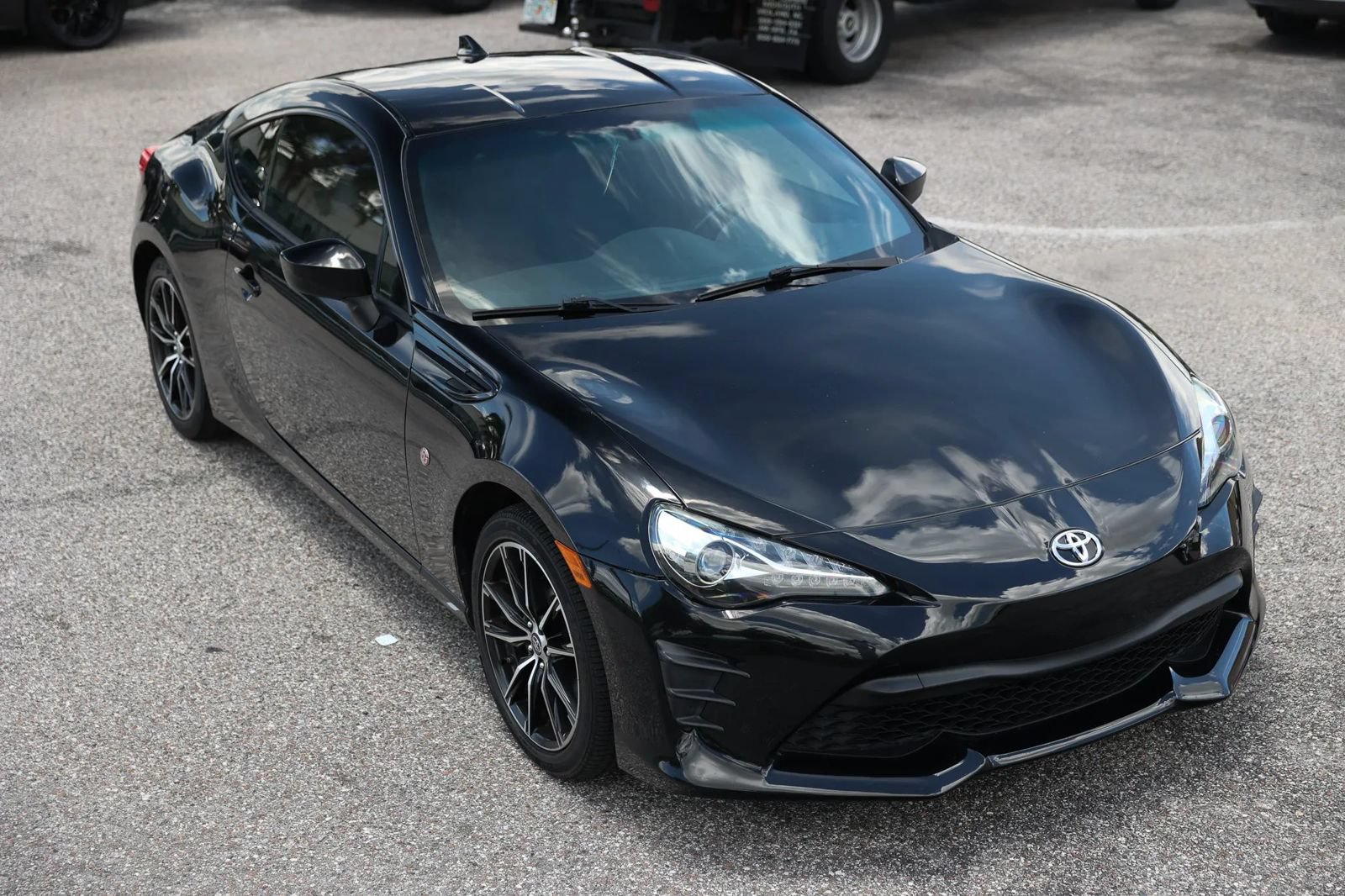 Used 2017 Toyota 86 RWD image 8