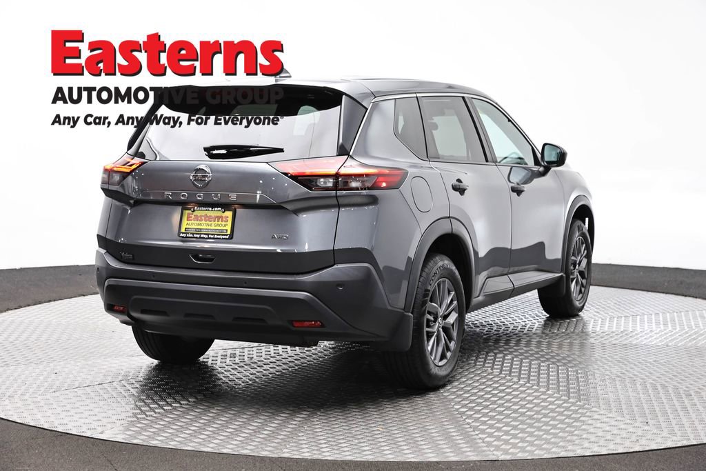 Used 2021 Nissan Rogue S AWD/4WD image 5