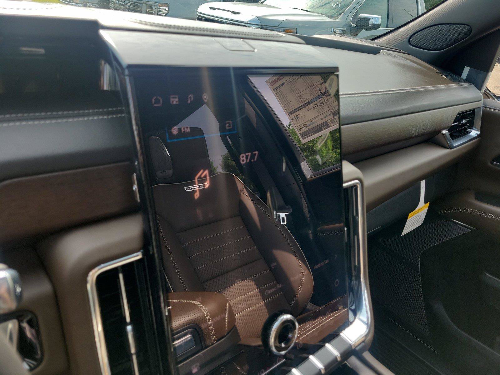 New 2026 GMC Yukon XL Denali Ultimate AWD/4WD image 26