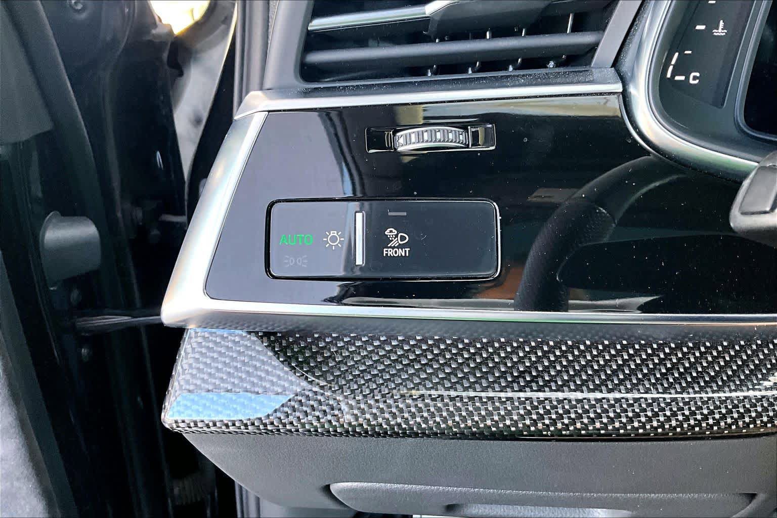 Used 2022 Audi SQ7 Prestige AWD/4WD image 28