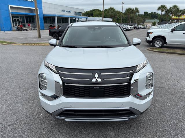 Used 2025 Mitsubishi Outlander SE FWD image 8
