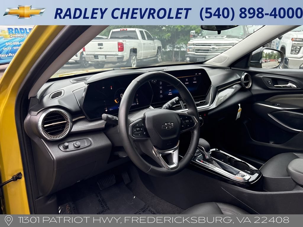 Used 2025 Chevrolet Trax ACTIV w/ Driver Confidence Package FWD image 4