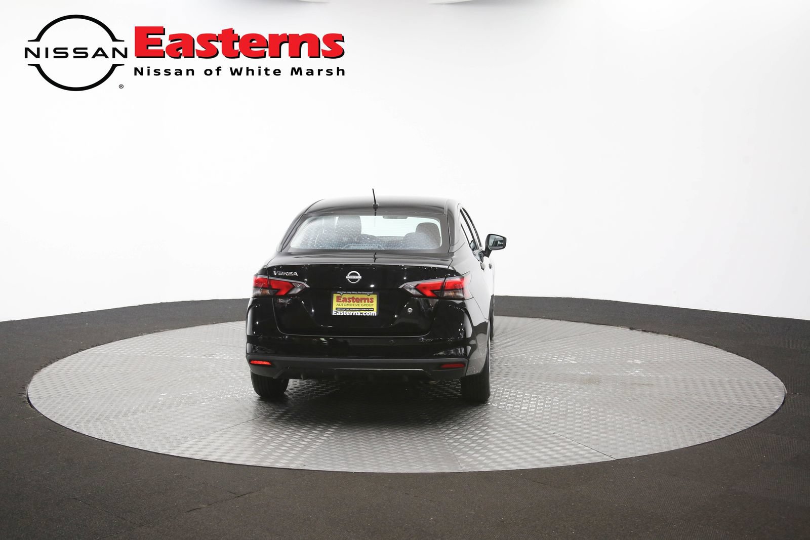 Used 2025 Nissan Versa S FWD image 36