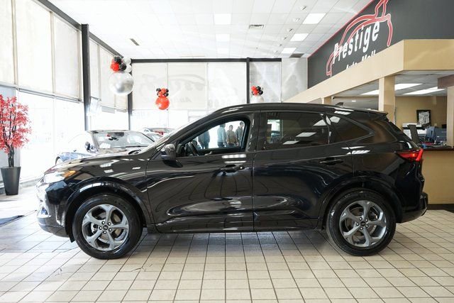 Used 2023 Ford Escape ST-Line Select w/ Tech Pack #2 image 4