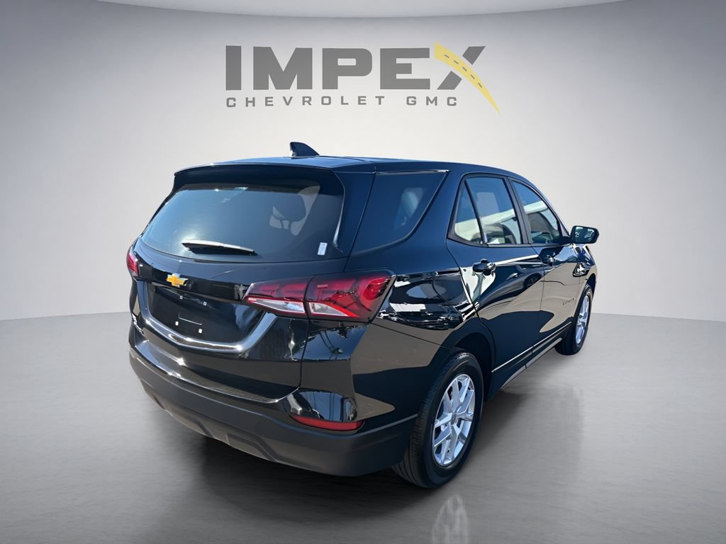 Used 2024 Chevrolet Equinox LS FWD image 5