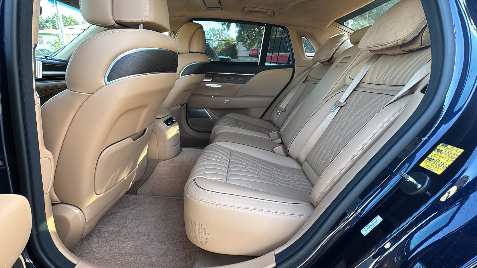 Used 2023 Genesis G90 3.5T image 15