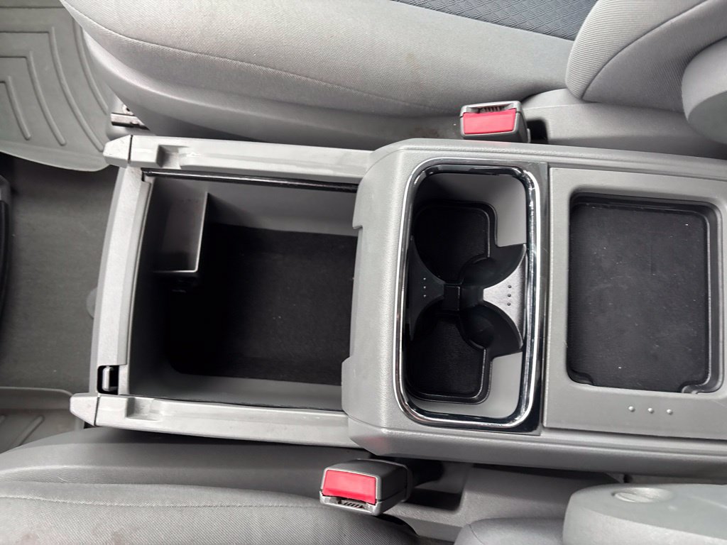 Used 2010 Dodge Grand Caravan Crew w/ Family Value Group FWD image 20