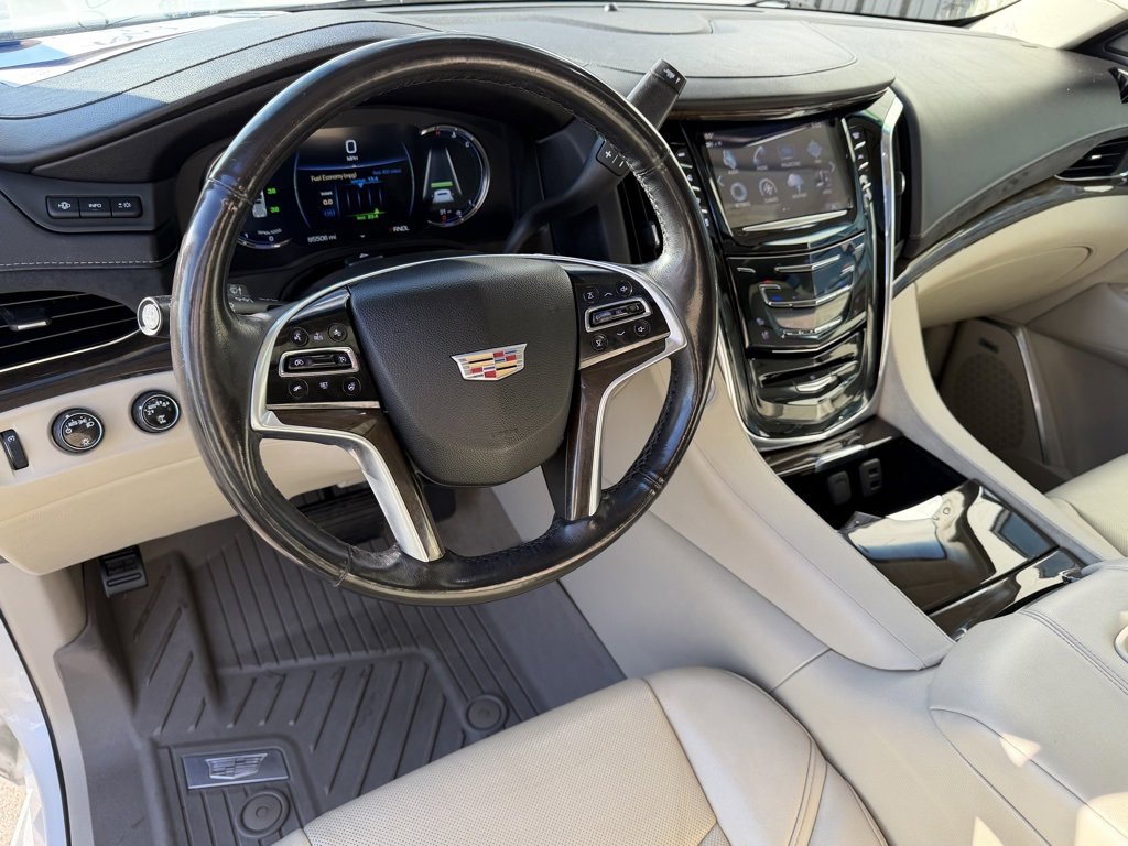 Used 2018 Cadillac Escalade Luxury image 12