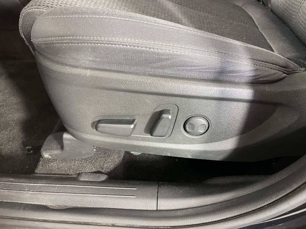 Used 2022 Hyundai Santa Fe SEL w/ Cargo Package image 21