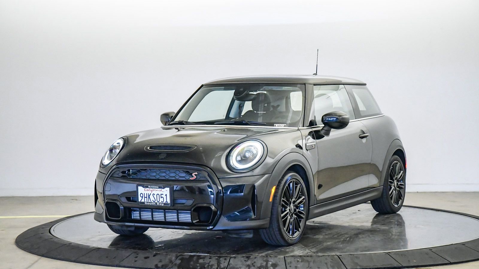 Certified 2024 MINI Cooper S image 1