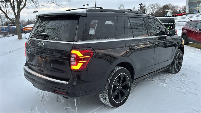 Used 2023 Ford Expedition Limited image 29